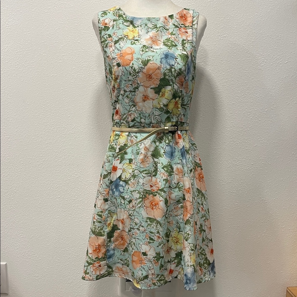Forever 21 Floral Fit-and-Flare Sleeveless Dress in Mint